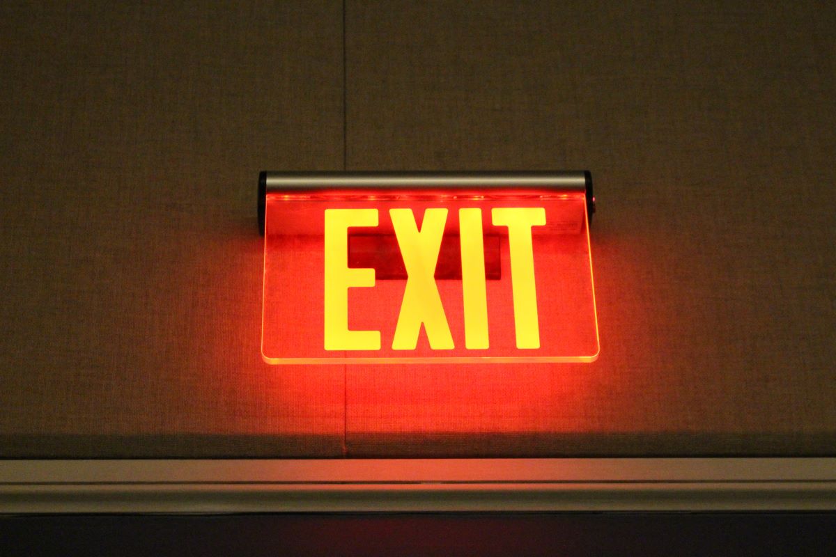 Exit_Light_Maint